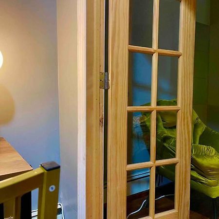 Cozy Studio Staycation - Brooklyn Close To Train Stations New York City Exterior photo