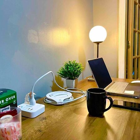 Cozy Studio Staycation - Brooklyn Close To Train Stations New York City Exterior photo