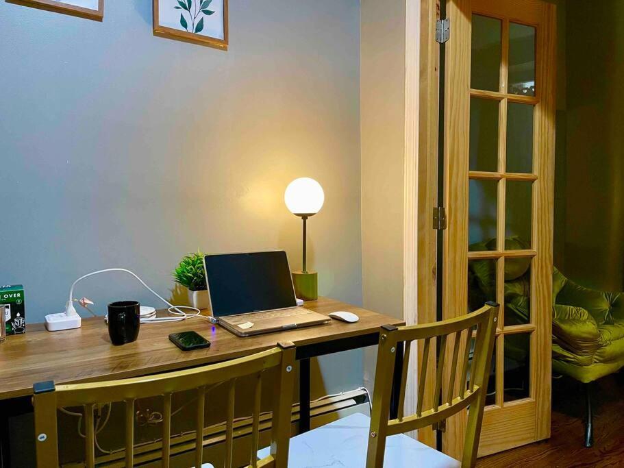 Cozy Studio Staycation - Brooklyn Close To Train Stations New York City Exterior photo