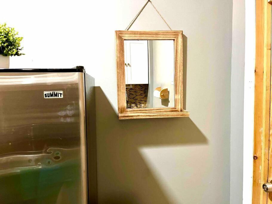 Cozy Studio Staycation - Brooklyn Close To Train Stations New York City Exterior photo